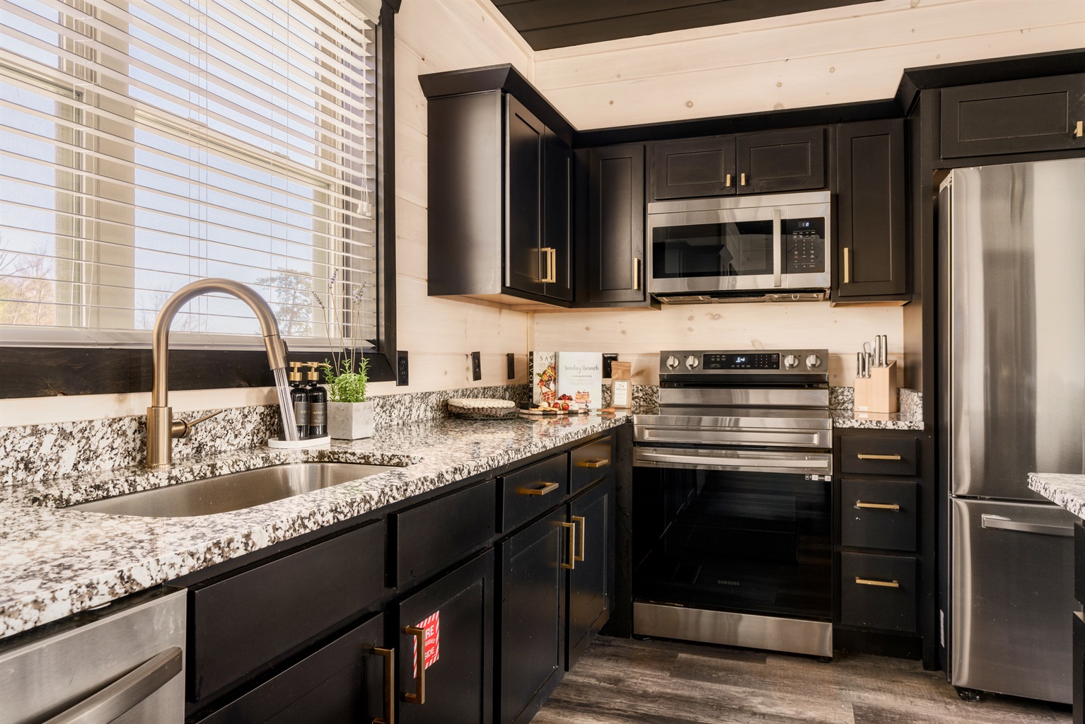 3165 Legacy Vista Drive, Sevierville, TN 37876, Unit 132R photo 5